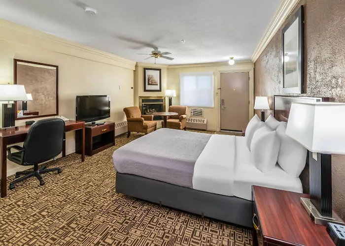 Quality Inn & Suites High Level